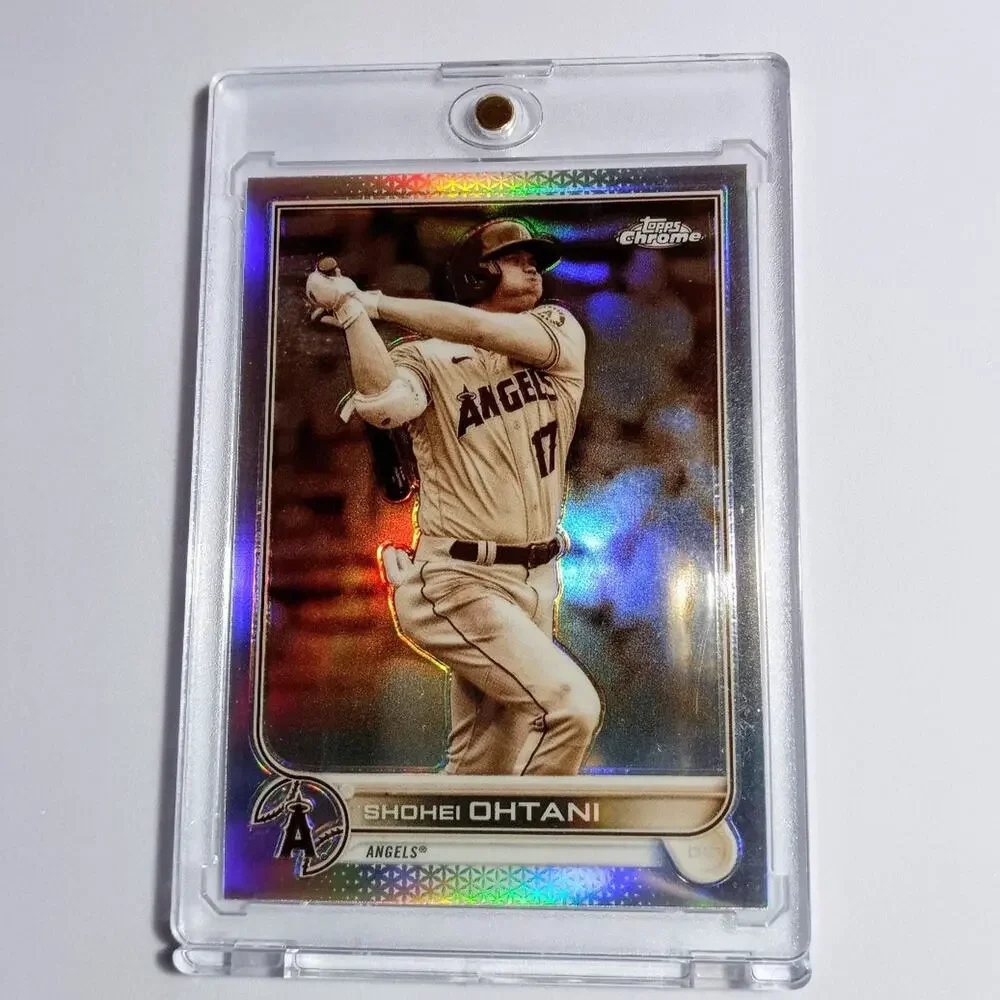 Shohei Ohtani Sepia Refractor Topps Chrome #1 2022 - Picture 3 of 5